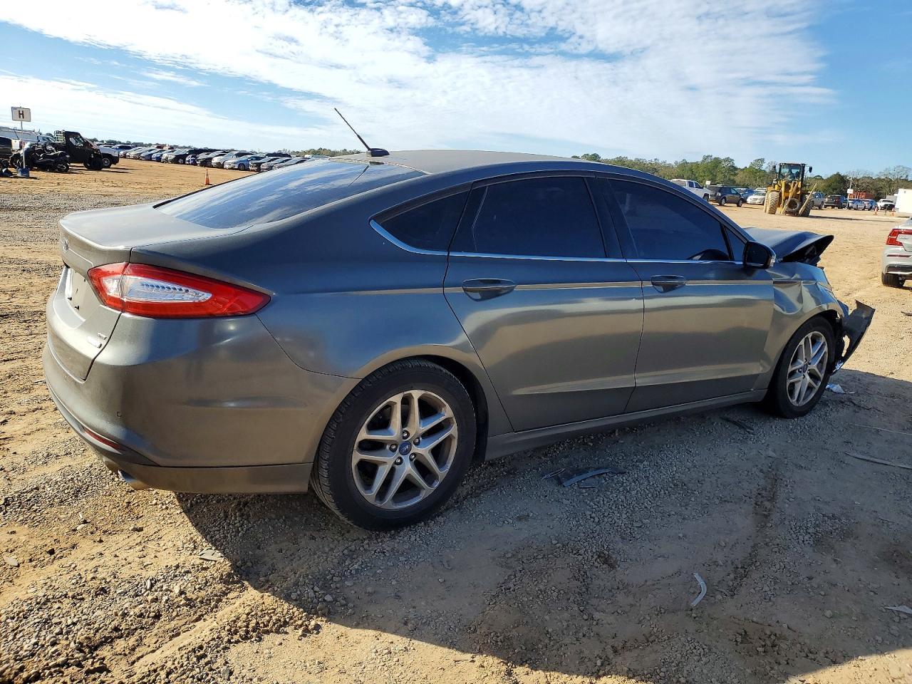 2013 Ford Fusion Se - Image 3