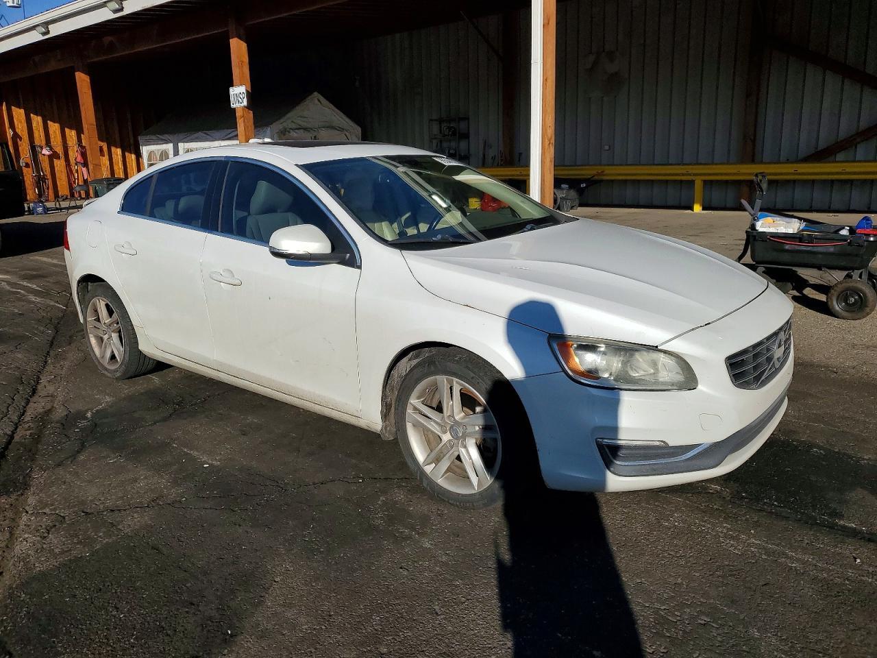 2015 Volvo S60 Premier - Image 4