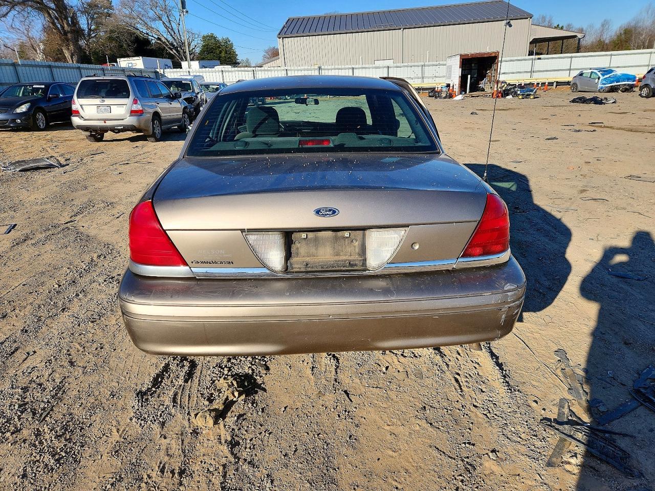 2005 Ford Crown Victoria - Фото 6