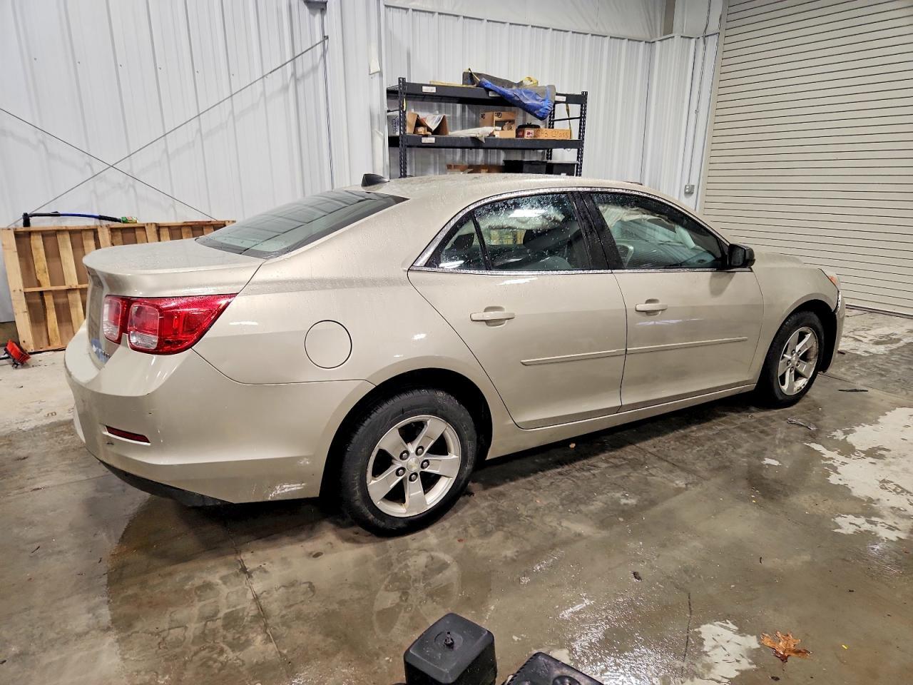 2013 Chevrolet Malibu Ls - Фото 3