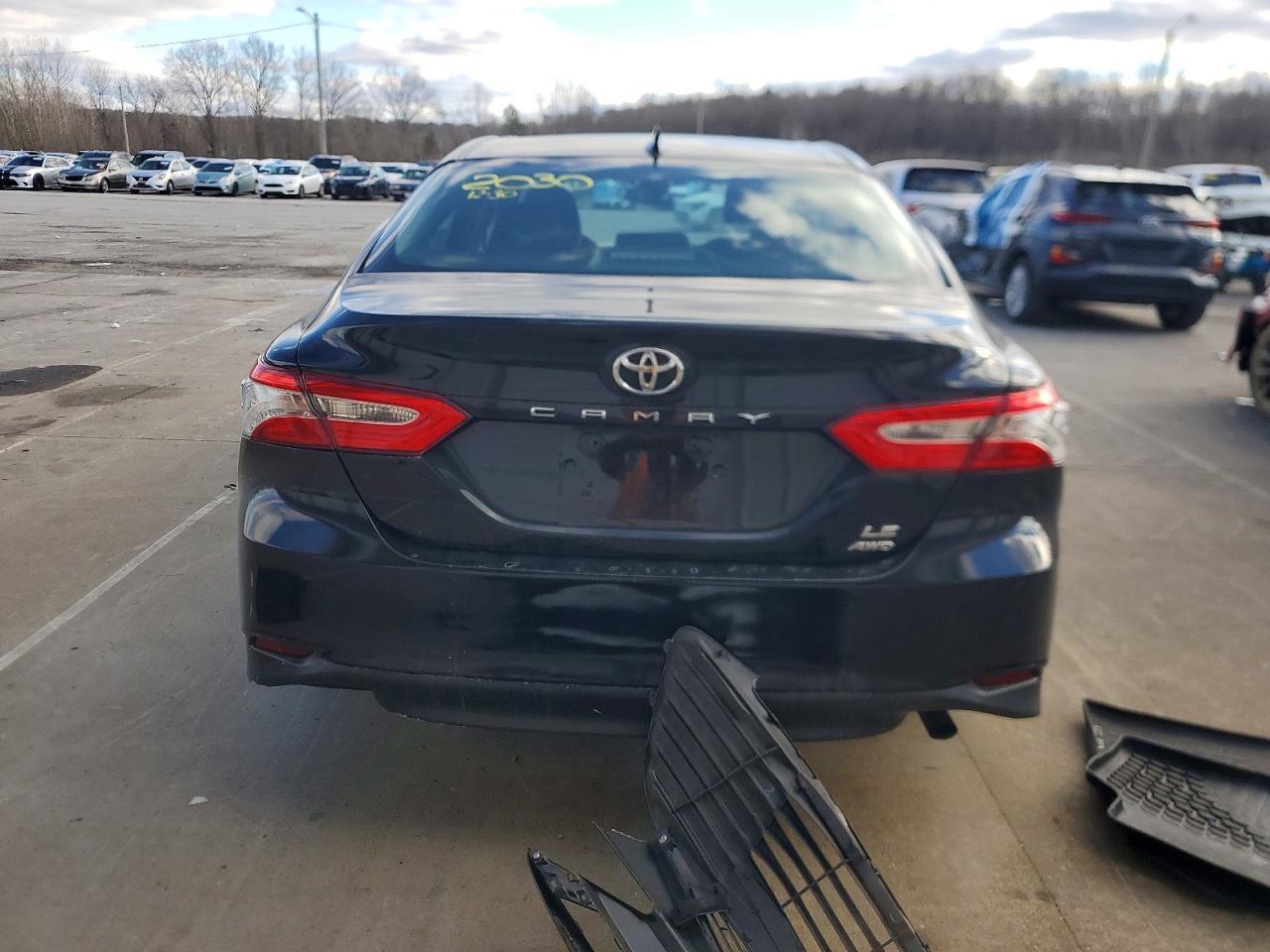 2020 Toyota Camry Le - Image 6