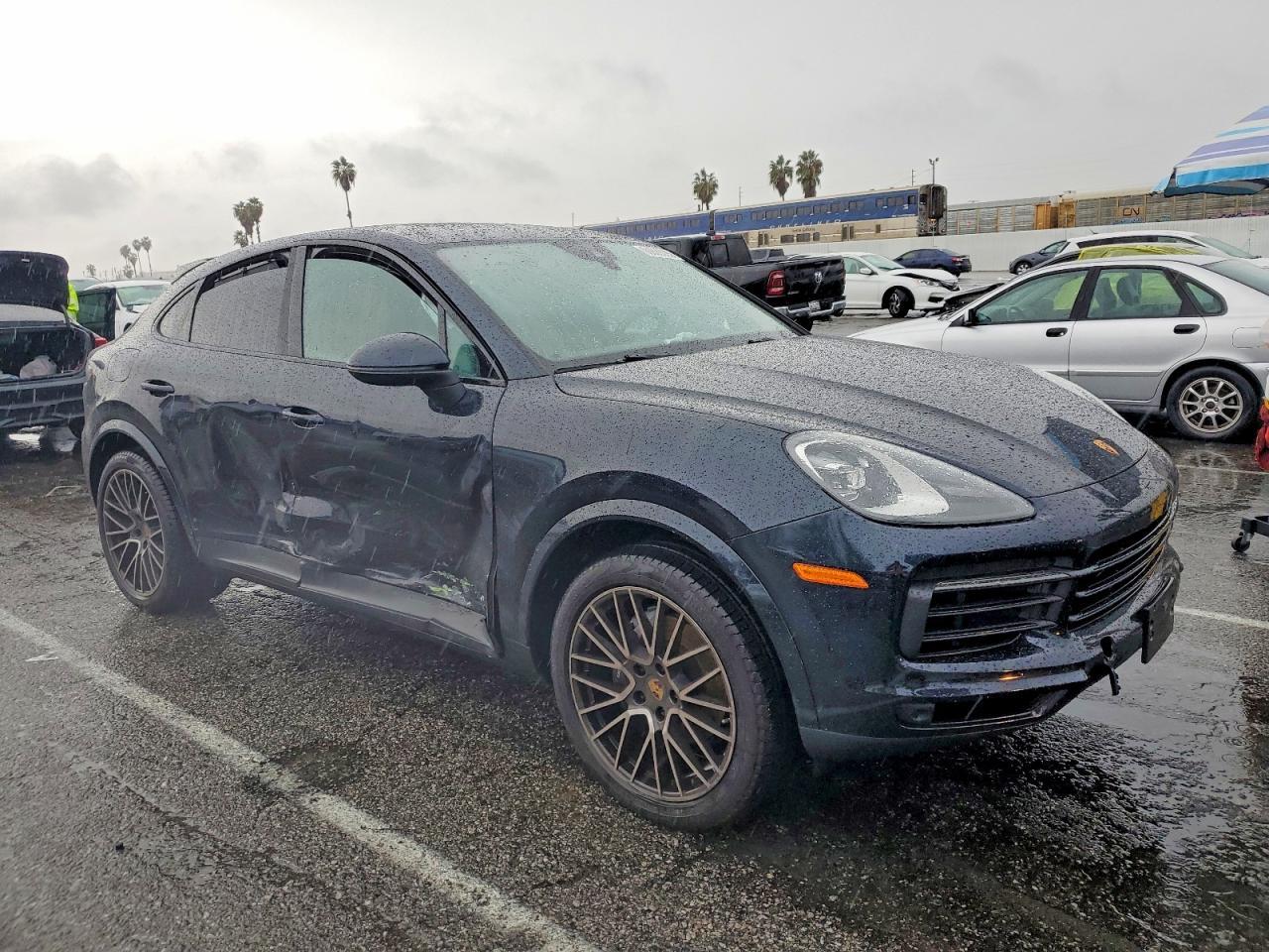 2020 Porsche Cayenne Coupe - Фото 4