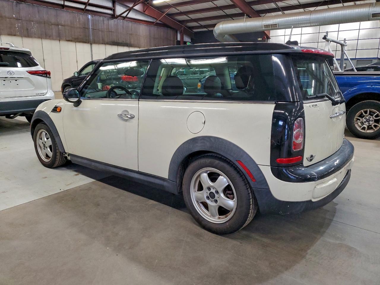 2011 Mini Cooper Clubman - Фото 2
