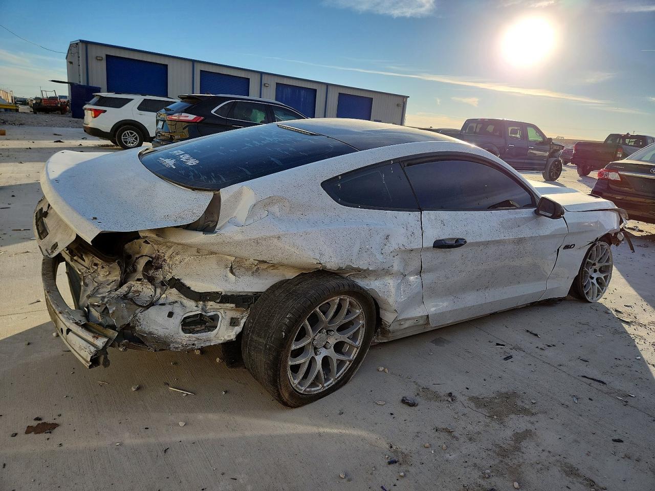 2017 Ford Mustang Gt - Фото 3