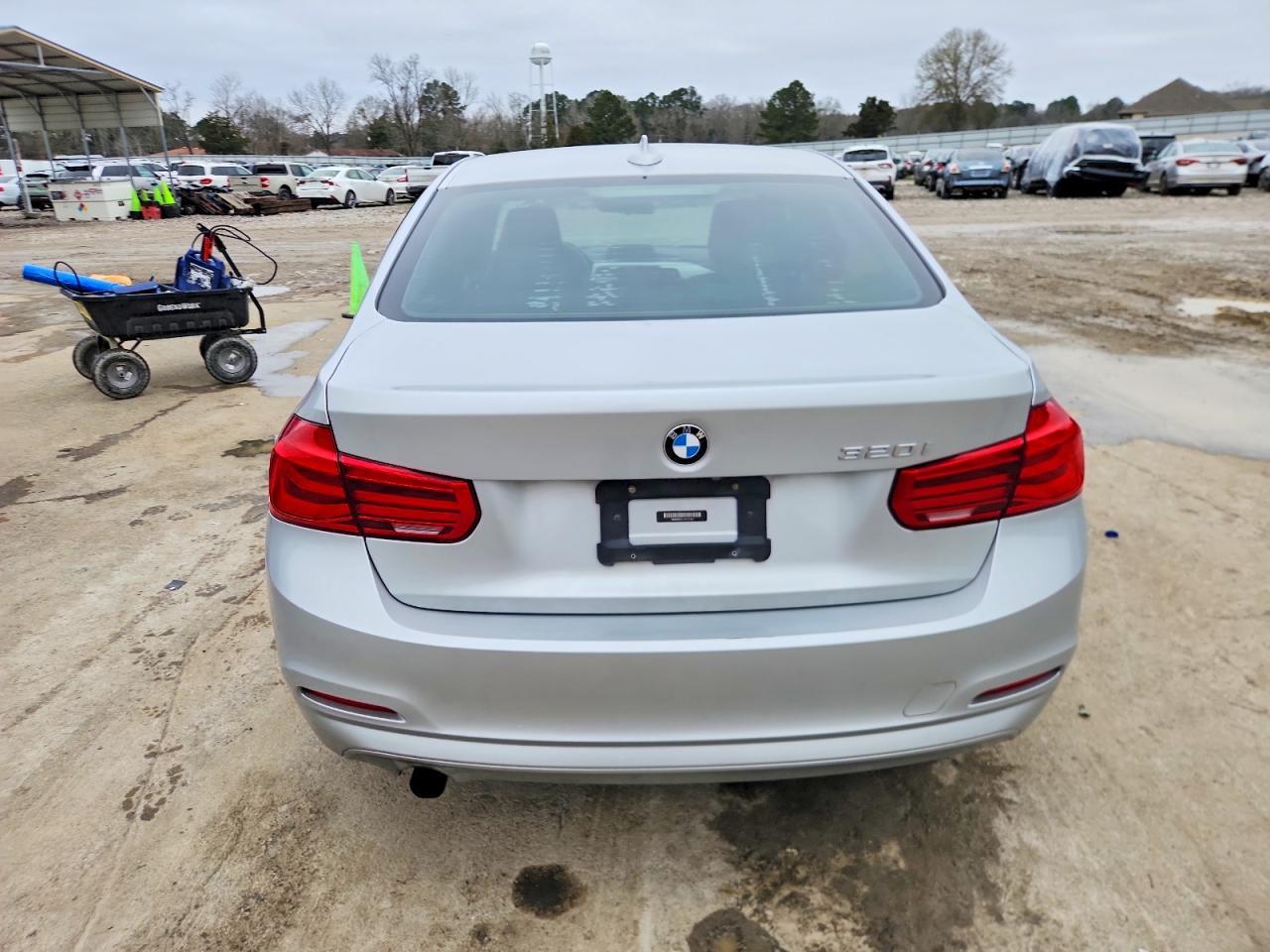 2018 BMW 320 I - Фото 6