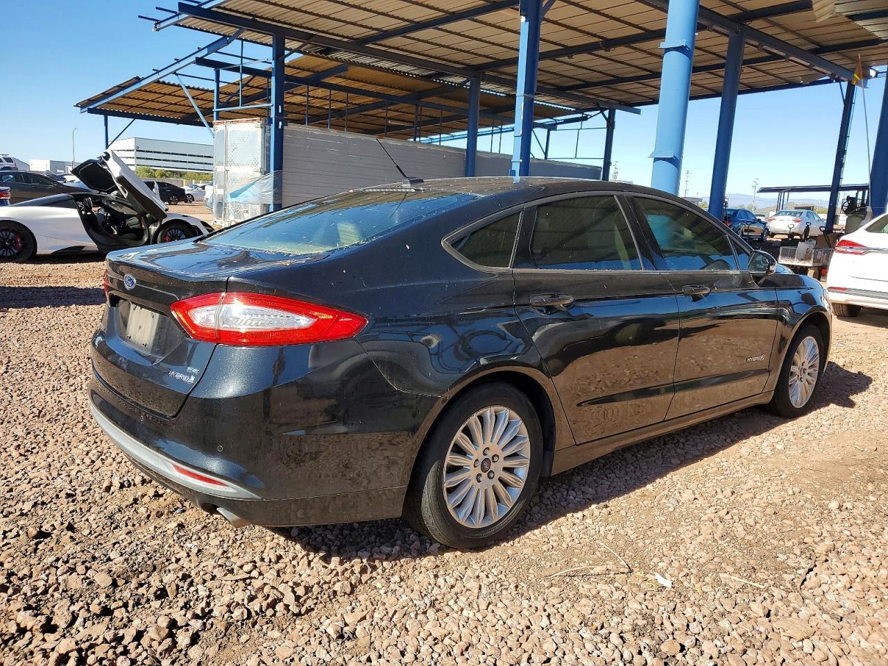 2013 Ford Fusion Se Hybrid - Фото 3