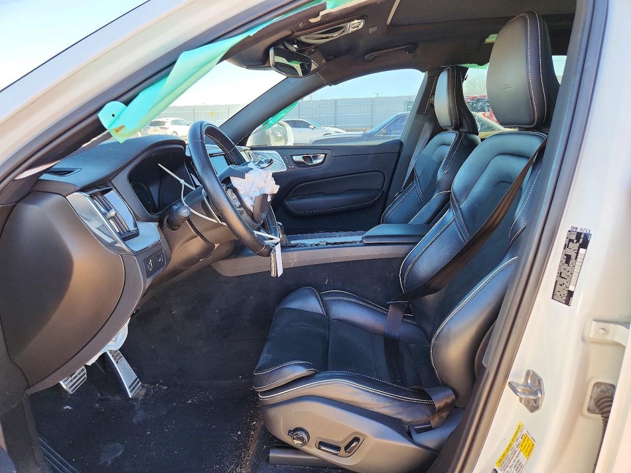 2019 Volvo Xc60 T5 R-Design - Image 7