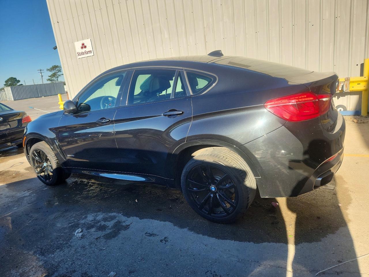 2017 BMW X6 xDrive35I - Фото 2