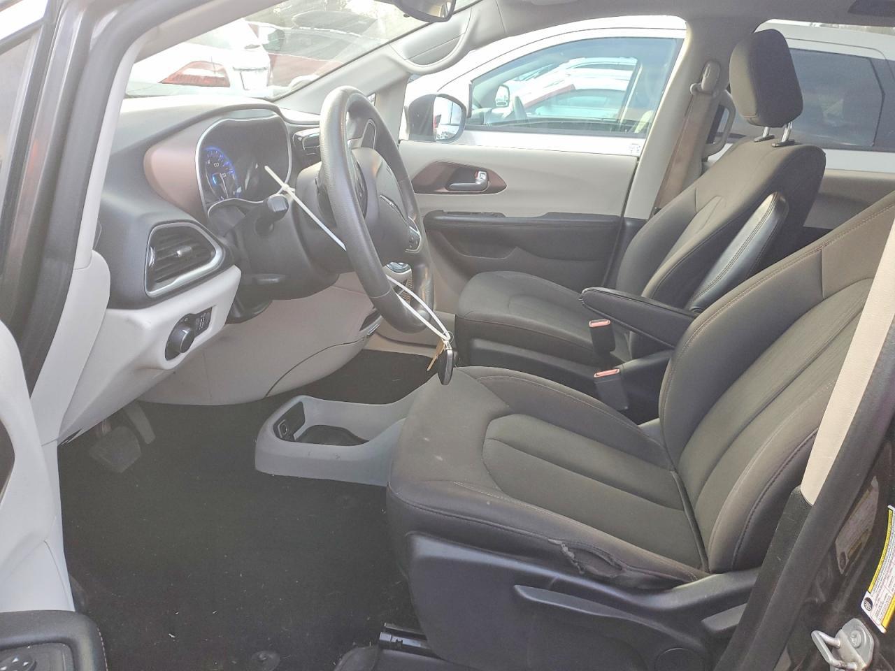 2017 Chrysler Pacifica - Фото 7