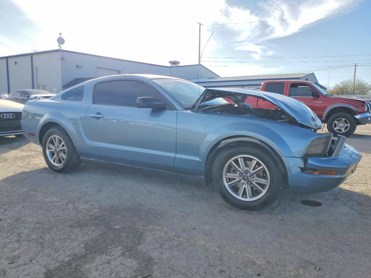 2005 Ford Mustang - Фото 4
