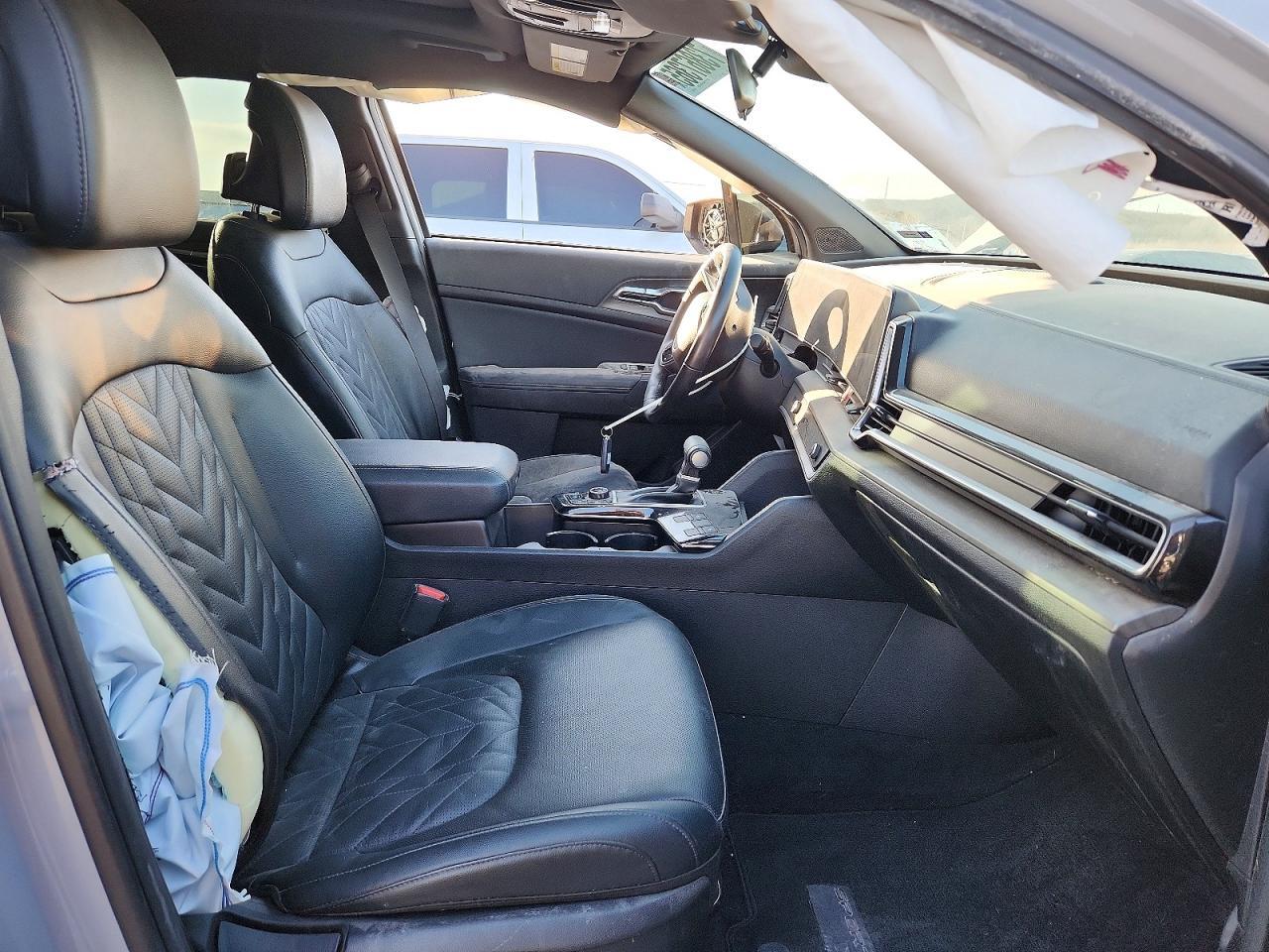 2025 Kia Sportage X Line - Image 7