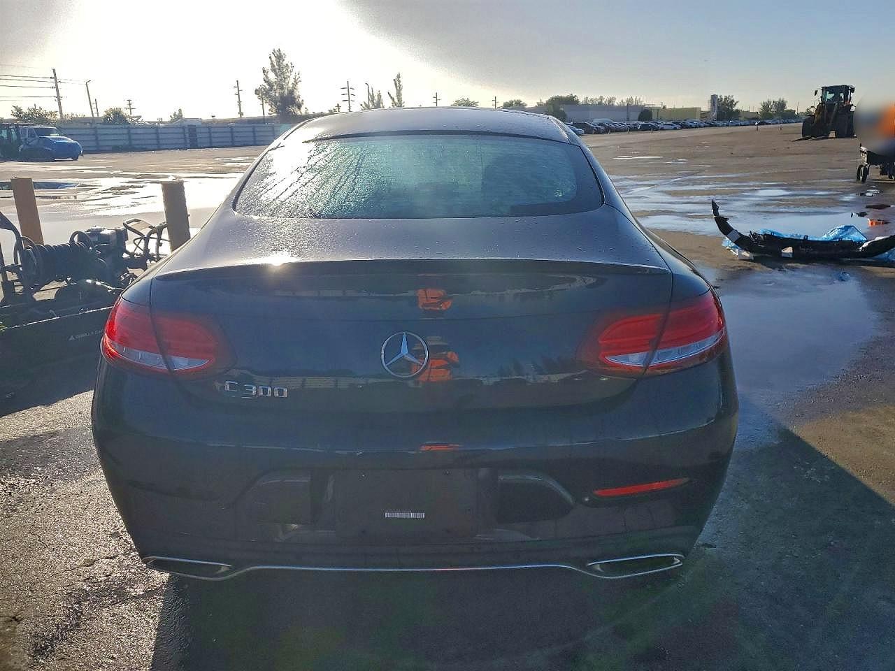 2017 Mercedes-Benz C 300 - Image 6