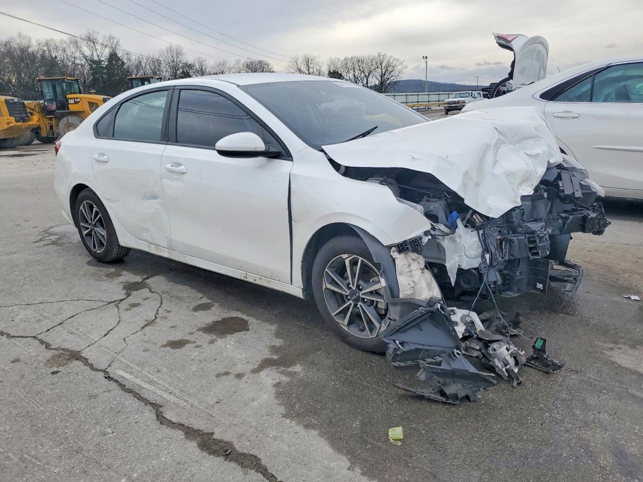 2023 Kia Forte Lx - Image 4