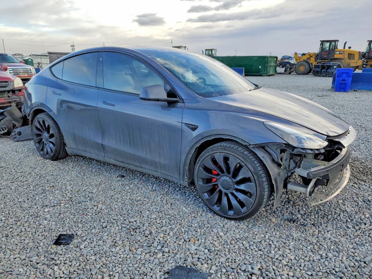 2023 Tesla Model Y - Фото 4