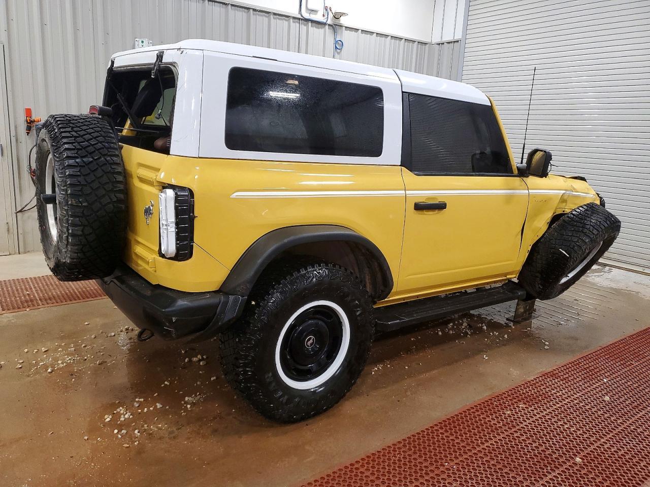 2024 Ford Bronco Heritage Limited - Image 3