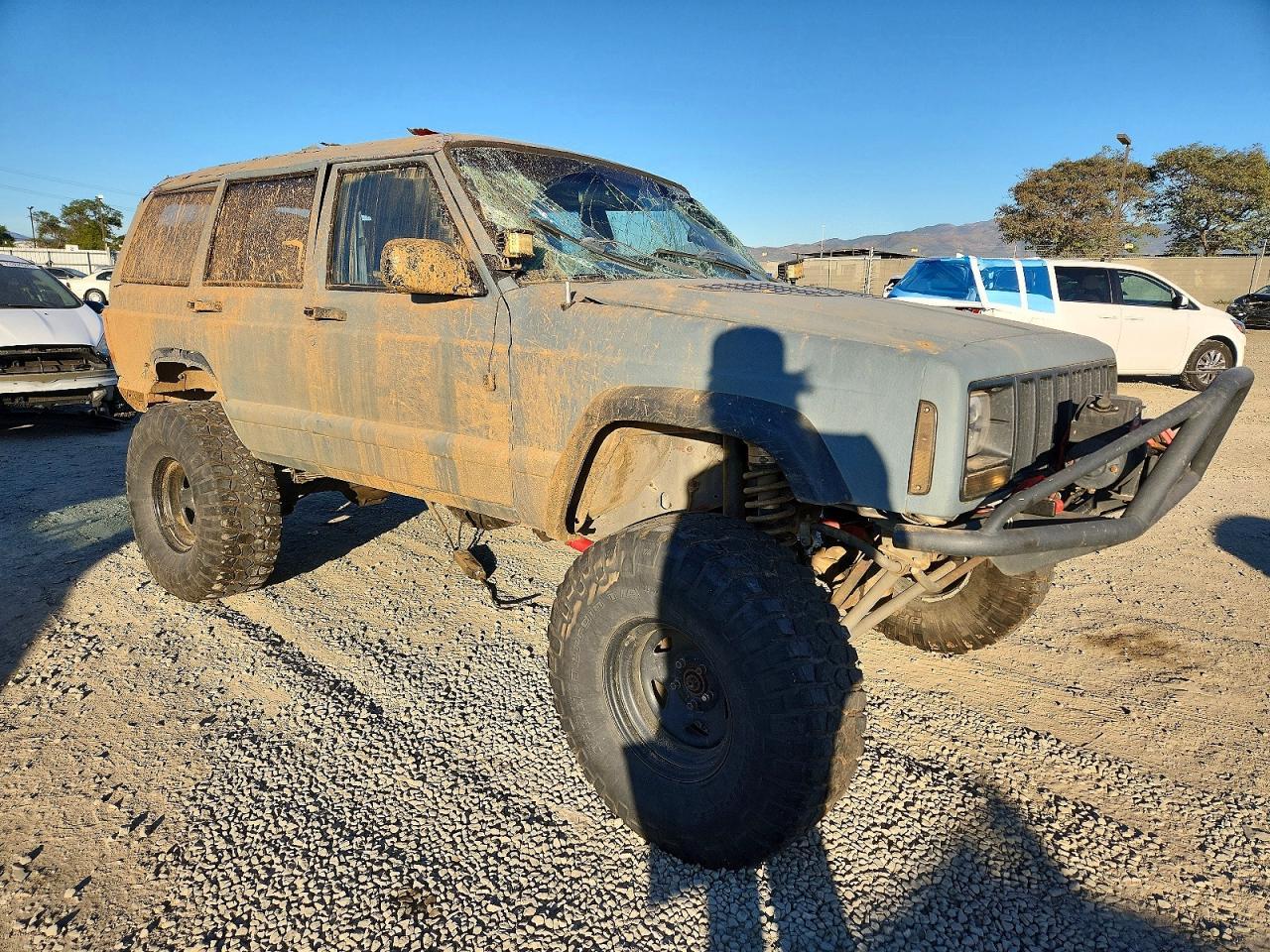 1999 Jeep Cherokee Sport - Image 4
