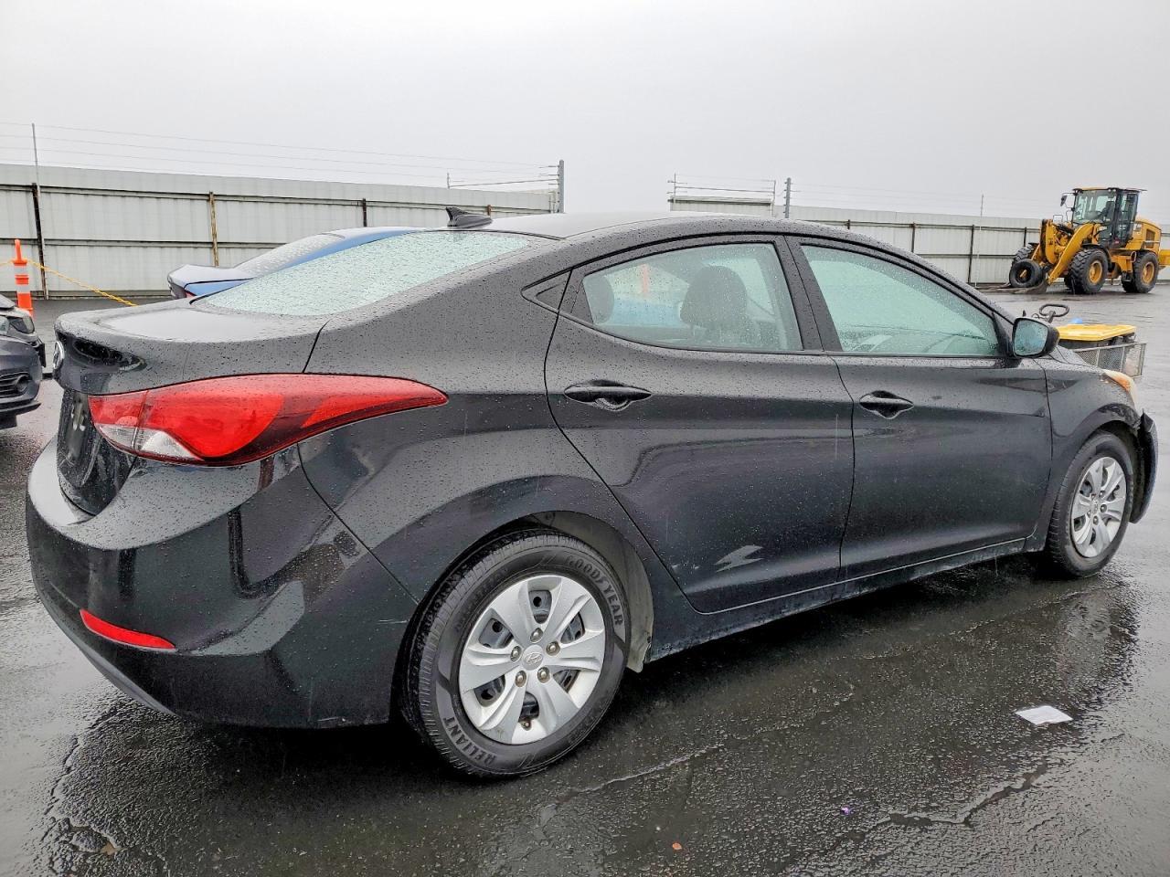 2016 Hyundai Elantra Se - Фото 3