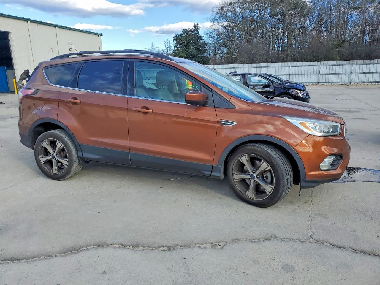 2017 Ford Escape Se - Фото 4