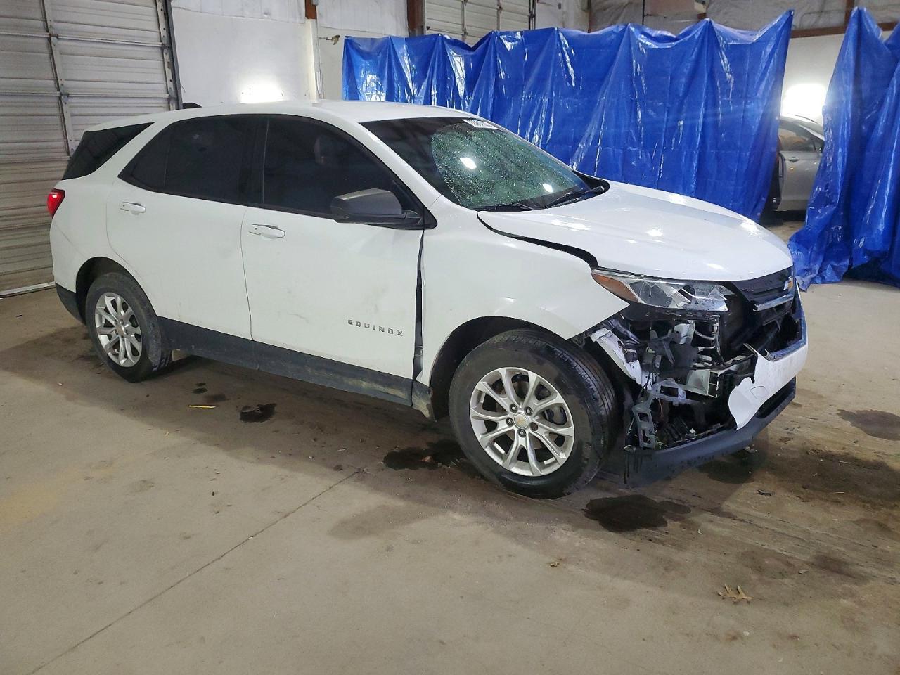 2018 Chevrolet Equinox Ls - Фото 4