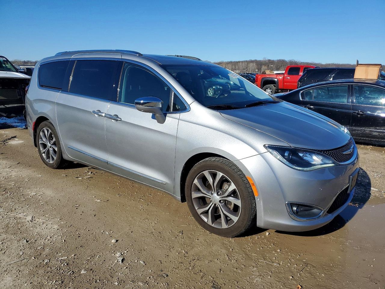 2018 Chrysler Pacifica Limited - Фото 4