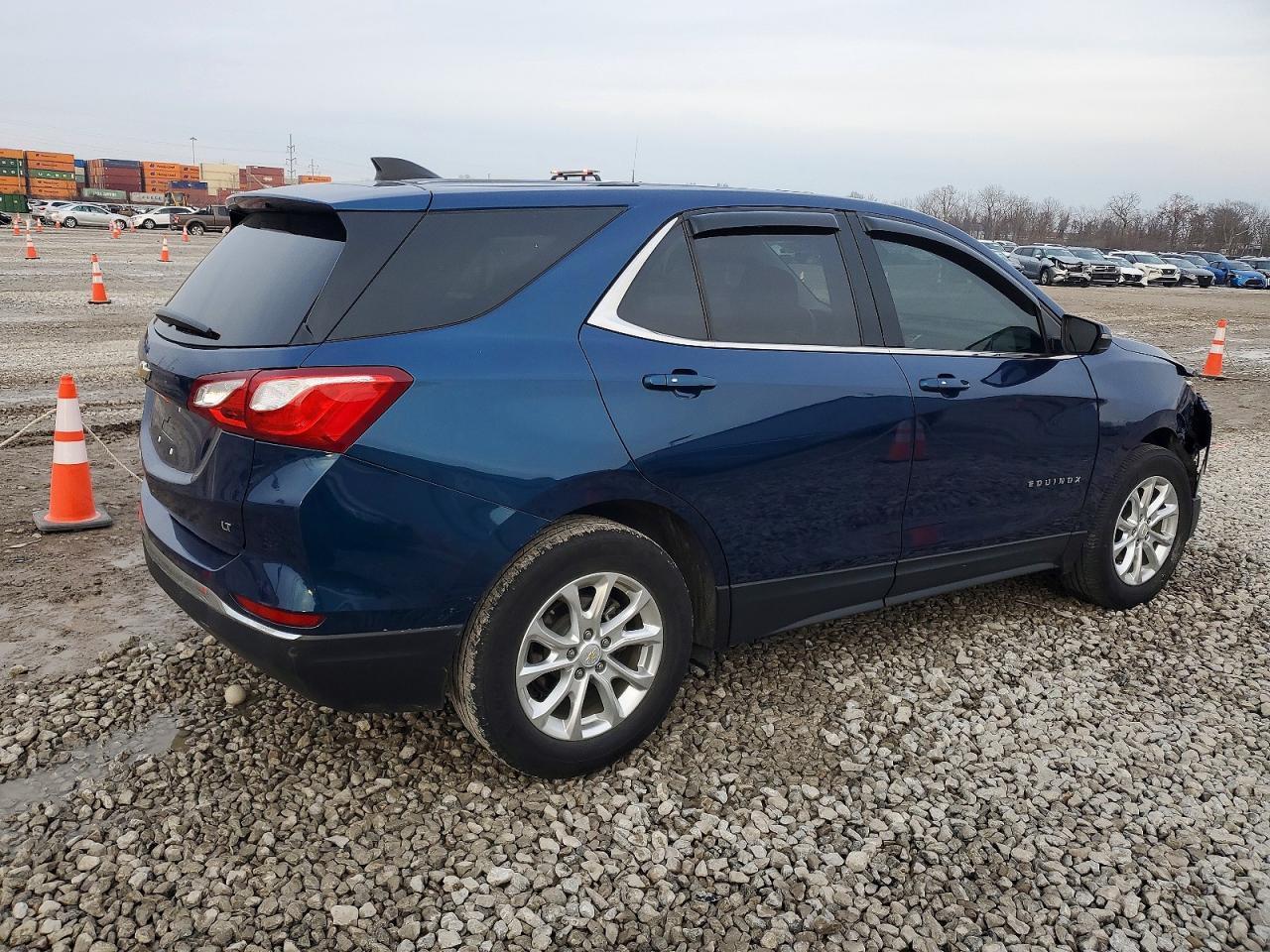 2019 Chevrolet Equinox Lt - Image 3