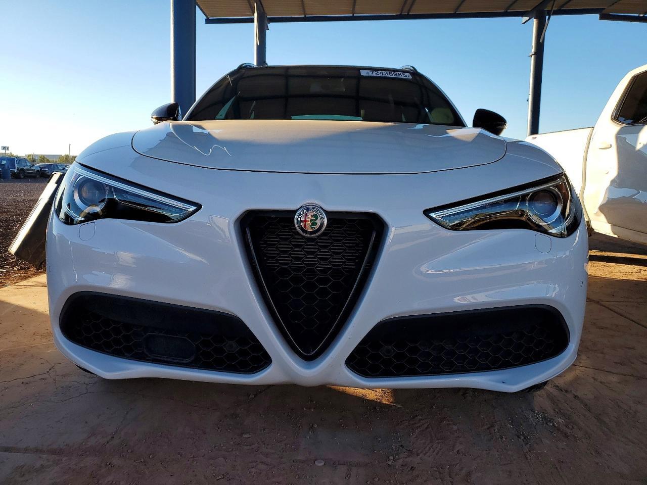 2022 Alfa Romeo Stelvio Ti - Image 5