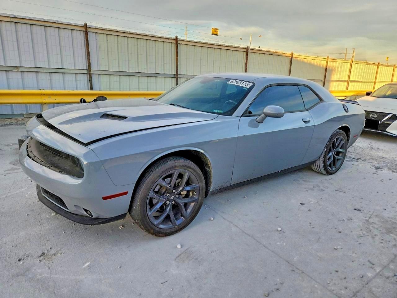 2022 Dodge Challenger Sxt