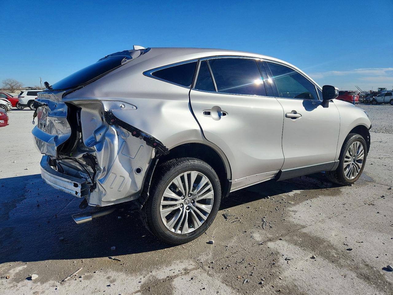 2024 Toyota Venza Limited - Image 3