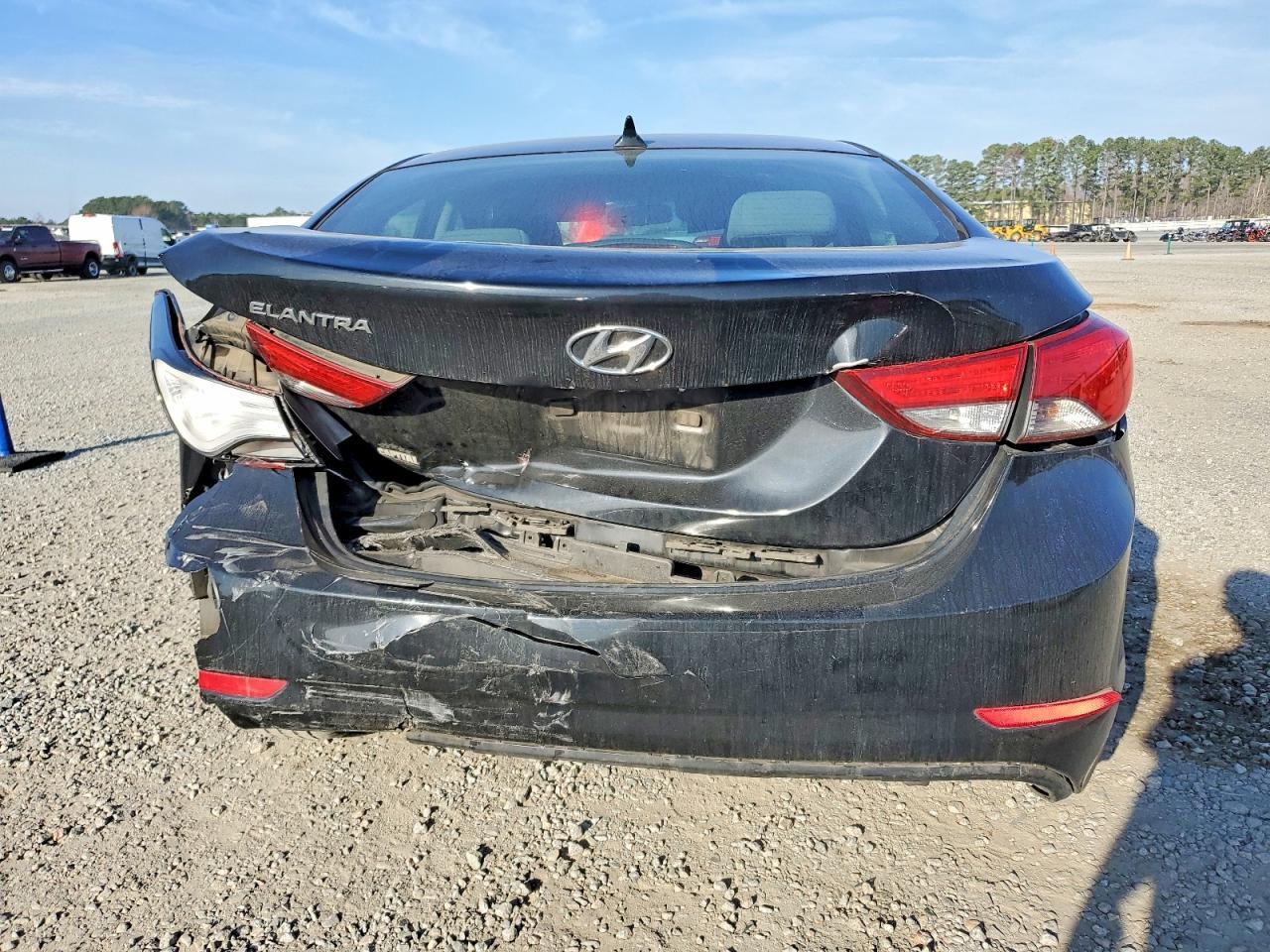 2014 Hyundai Elantra - Image 6