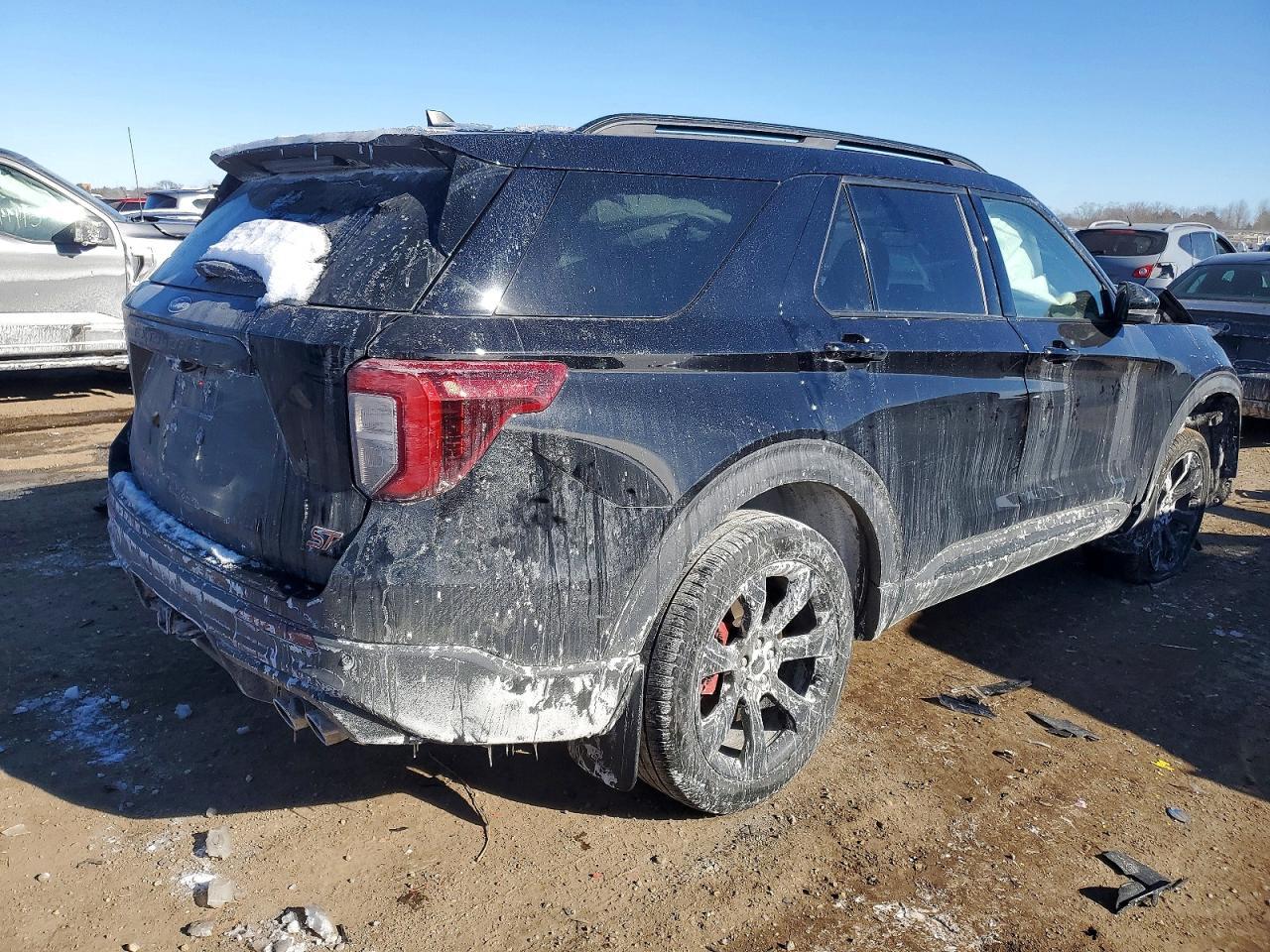 2023 Ford Explorer St - Фото 3
