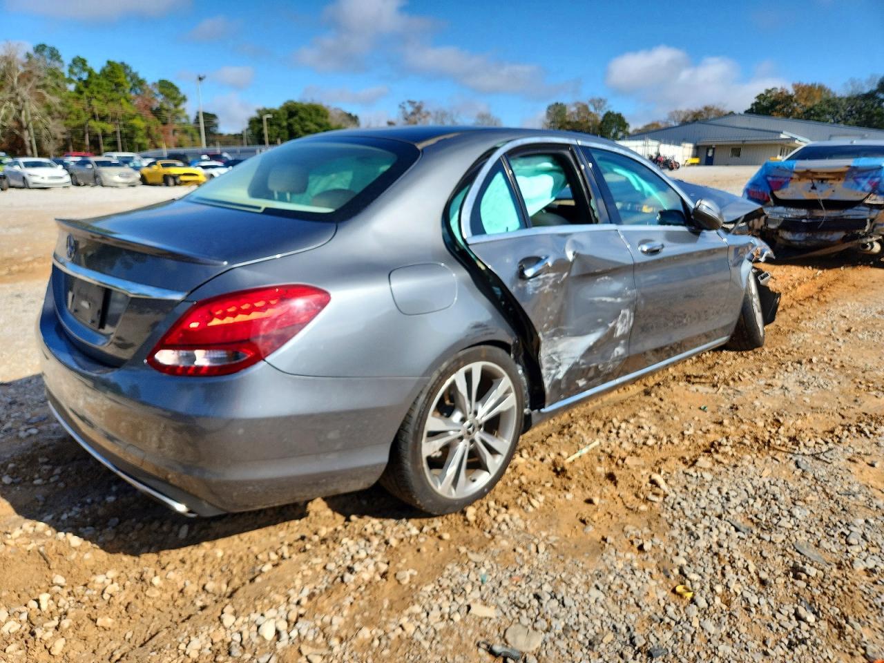 2017 Mercedes-Benz C 300 - Image 3