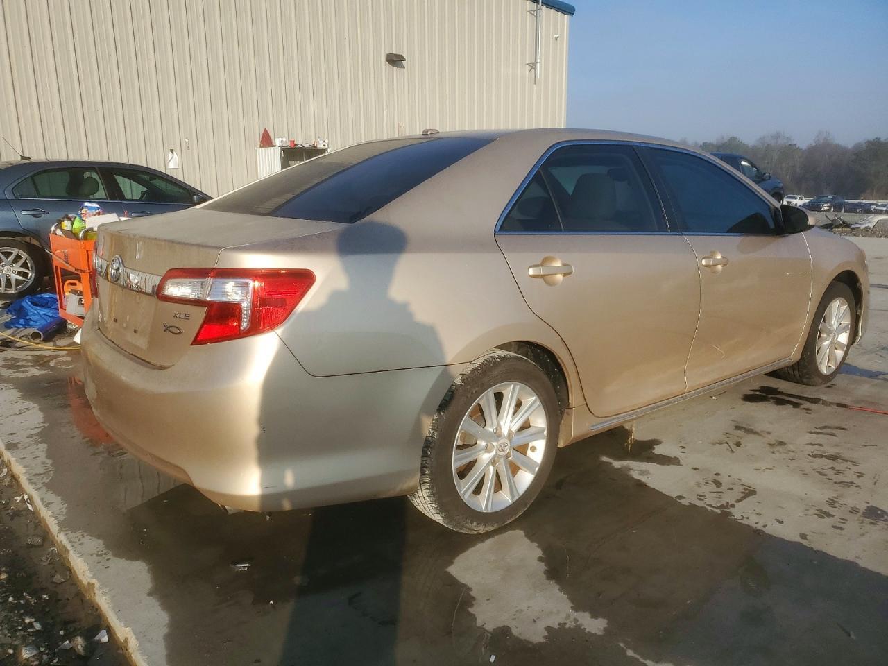 2012 Toyota Camry Base - Фото 3