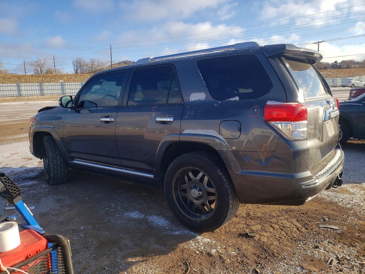2013 Toyota 4Runner Sr5 - Image 2
