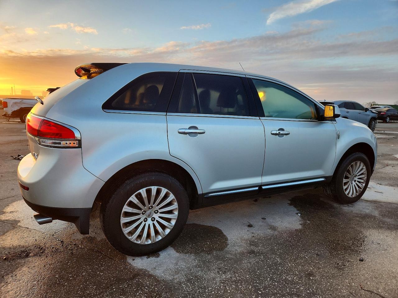 2011 Lincoln Mkx - Image 3