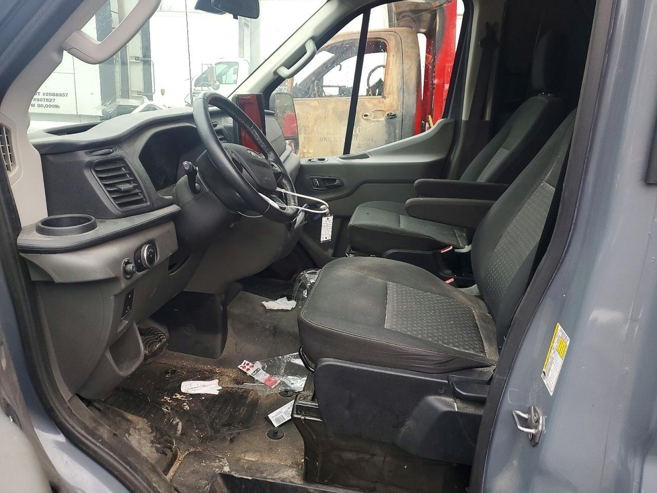 2022 Ford Transit T-250 Delivery Van - Фото 7