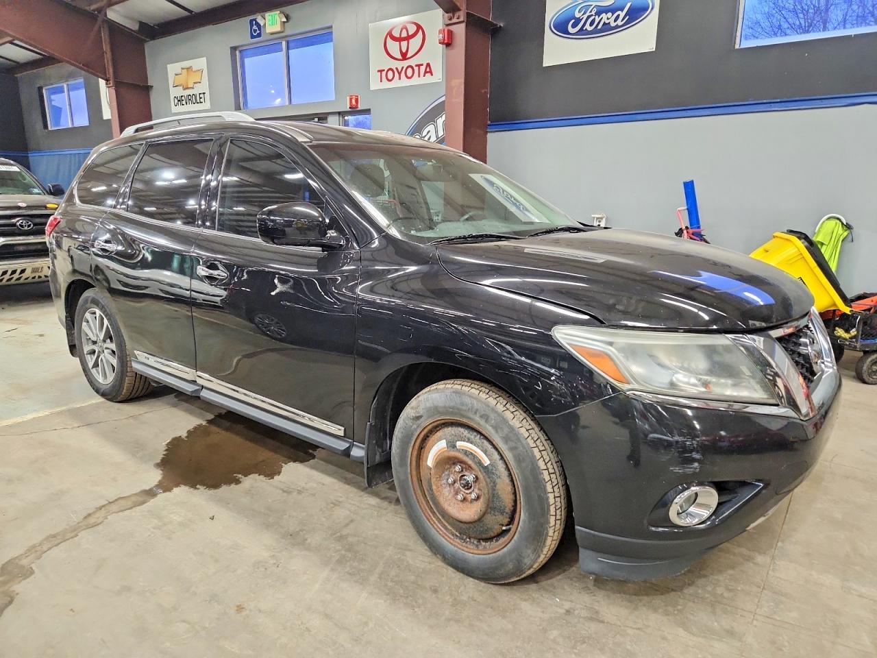 2016 Nissan Pathfinder S - Фото 4