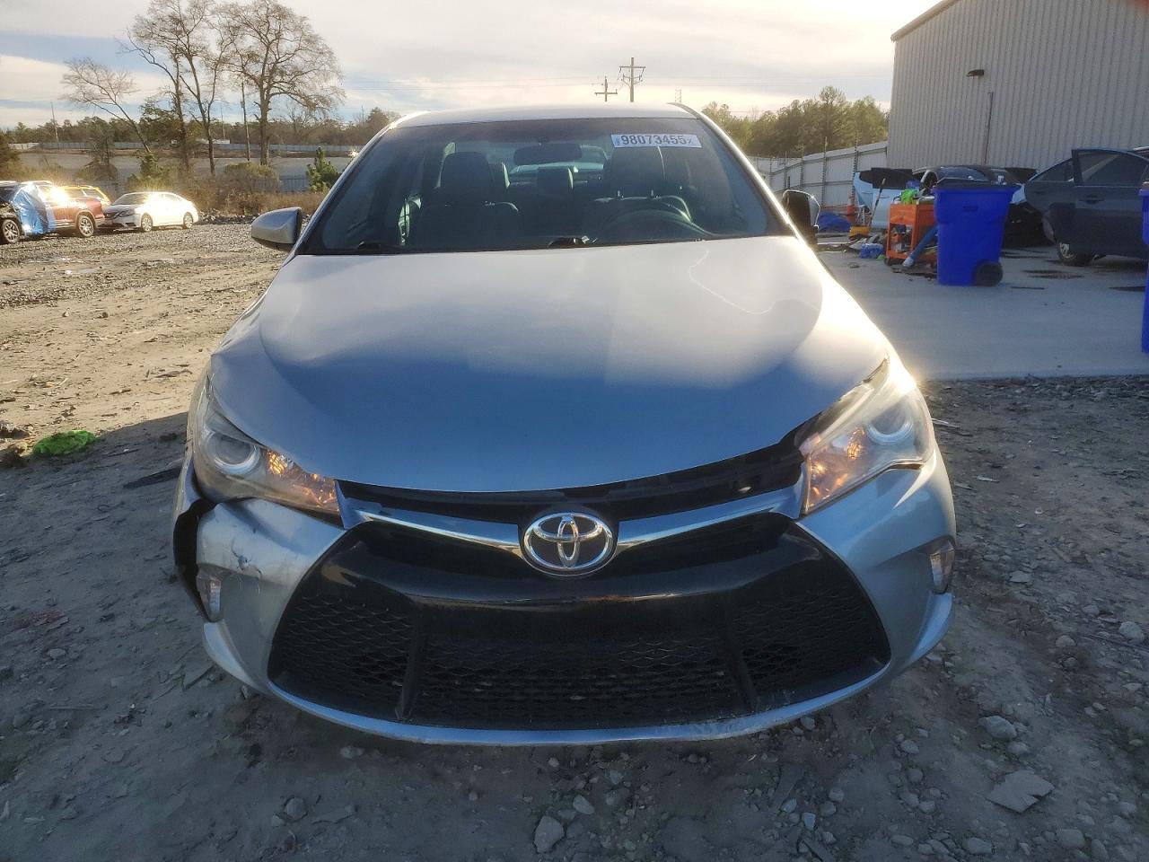 2017 Toyota Camry Le - Фото 5