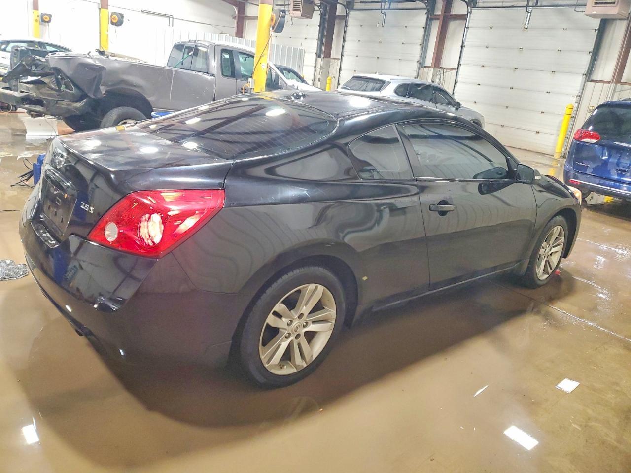 2012 Nissan Altima 2.5 S - Фото 3