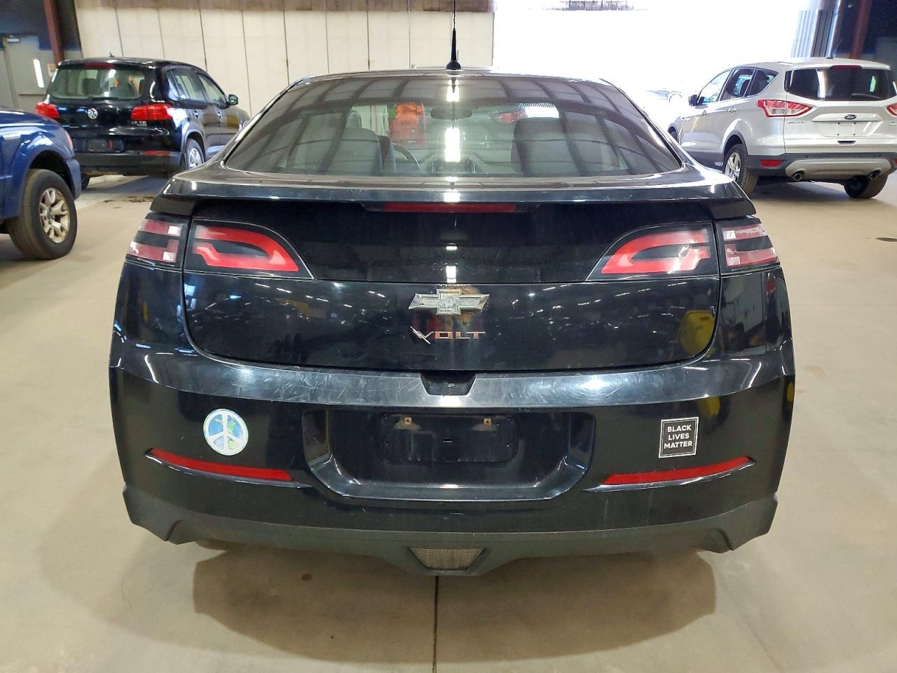 2013 Chevrolet Volt - Image 6