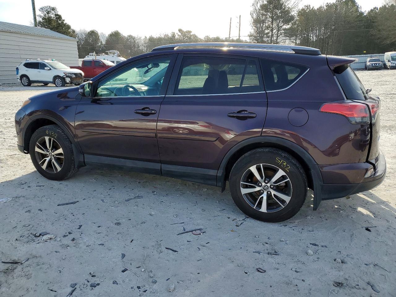 2017 Toyota Rav4 Xle - Фото 2