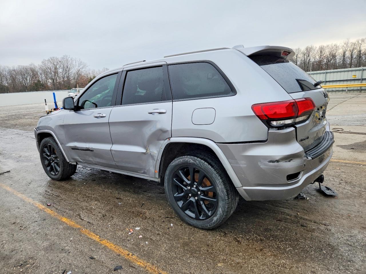 2019 Jeep Grand Cherokee Laredo - Фото 2