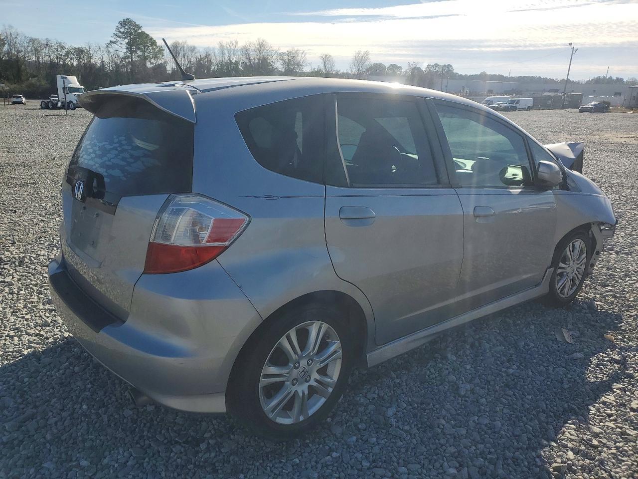 2009 Honda Fit Sport - Image 3