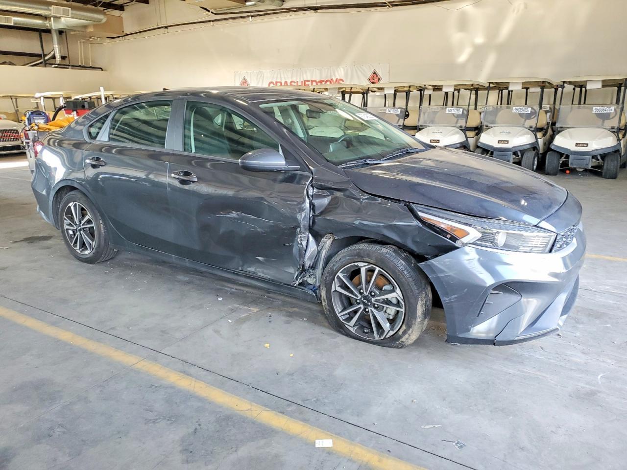 2022 Kia Forte Fe - Фото 4