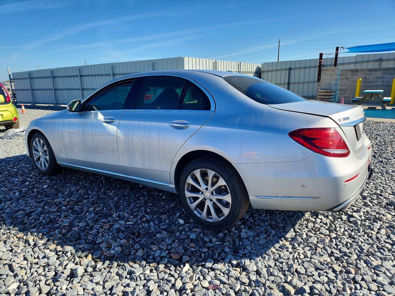 2017 Mercedes-Benz E 300 - Image 2