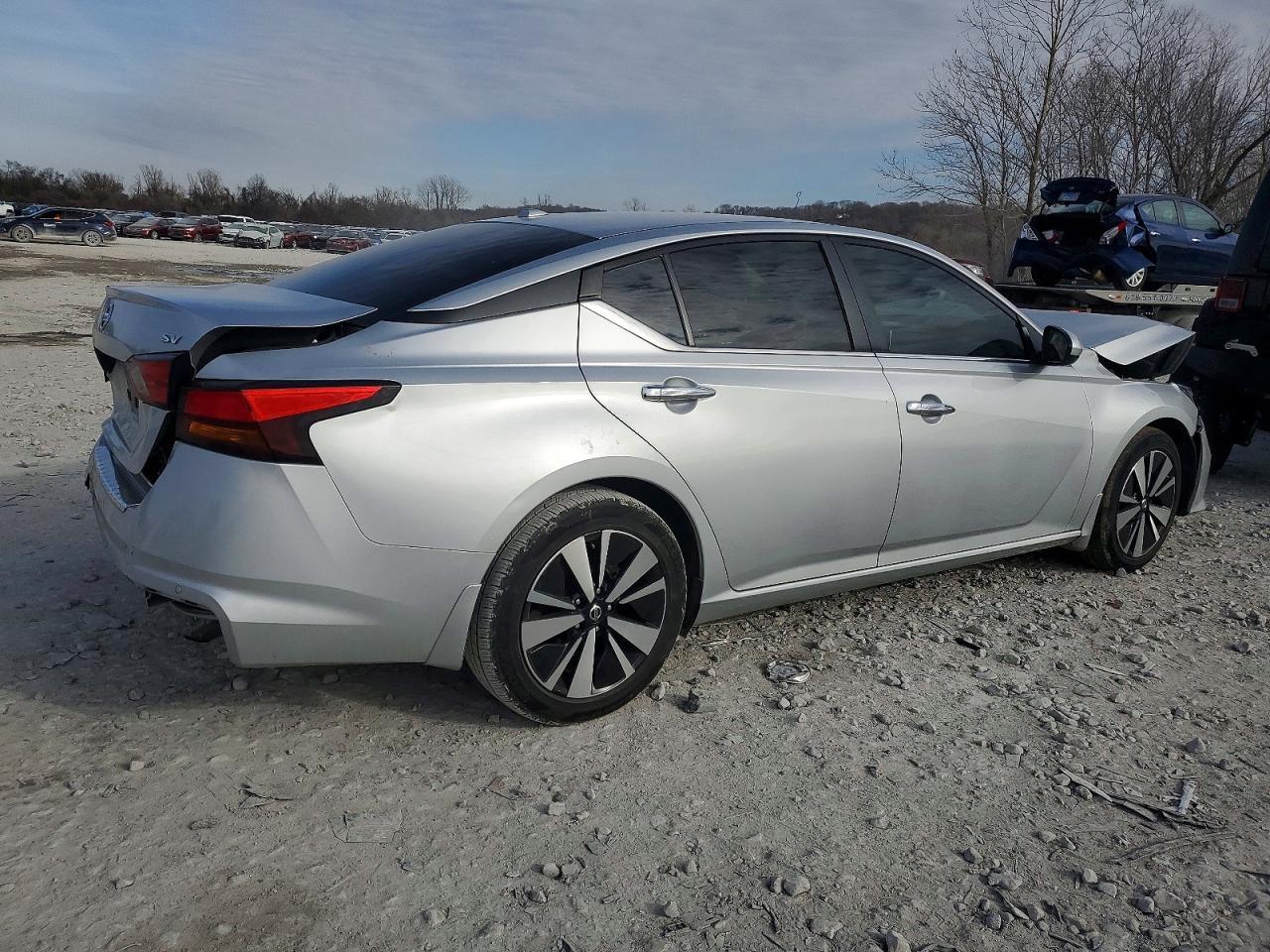 2022 Nissan Altima Sv - Image 3