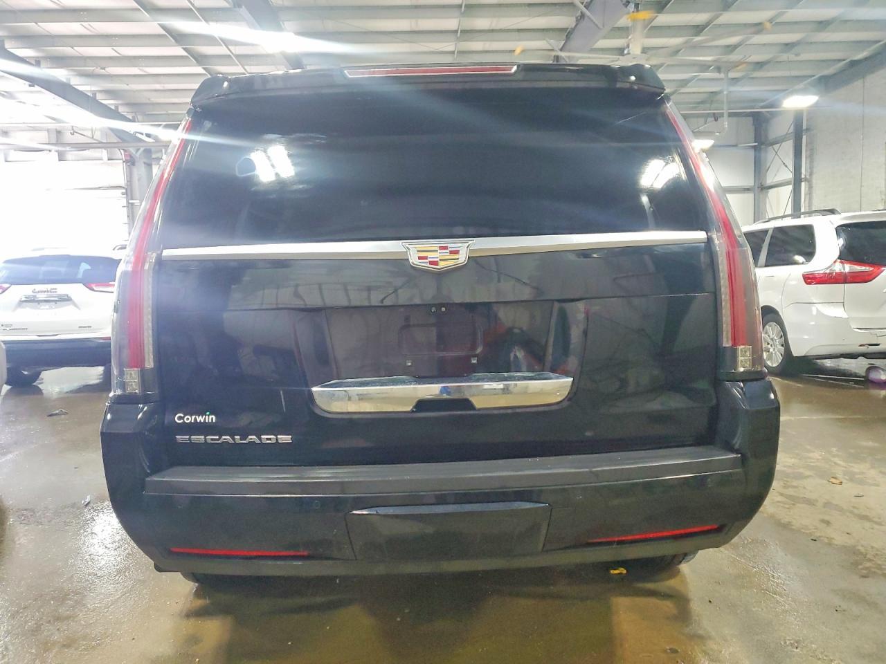 2018 Cadillac Escalade Premium Luxury - Фото 6