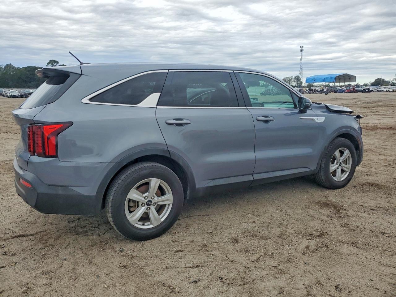 2022 Kia Sorento Lx - Фото 3