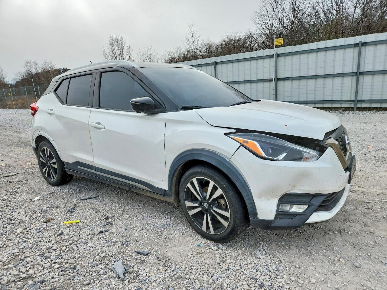 2020 Nissan Kicks Sr - Фото 4