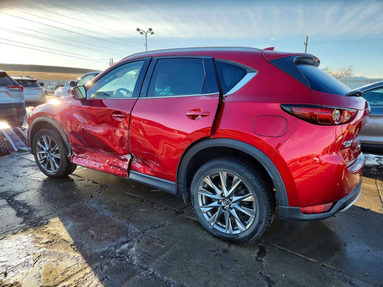 2019 Mazda Cx-5 Signature - Image 2