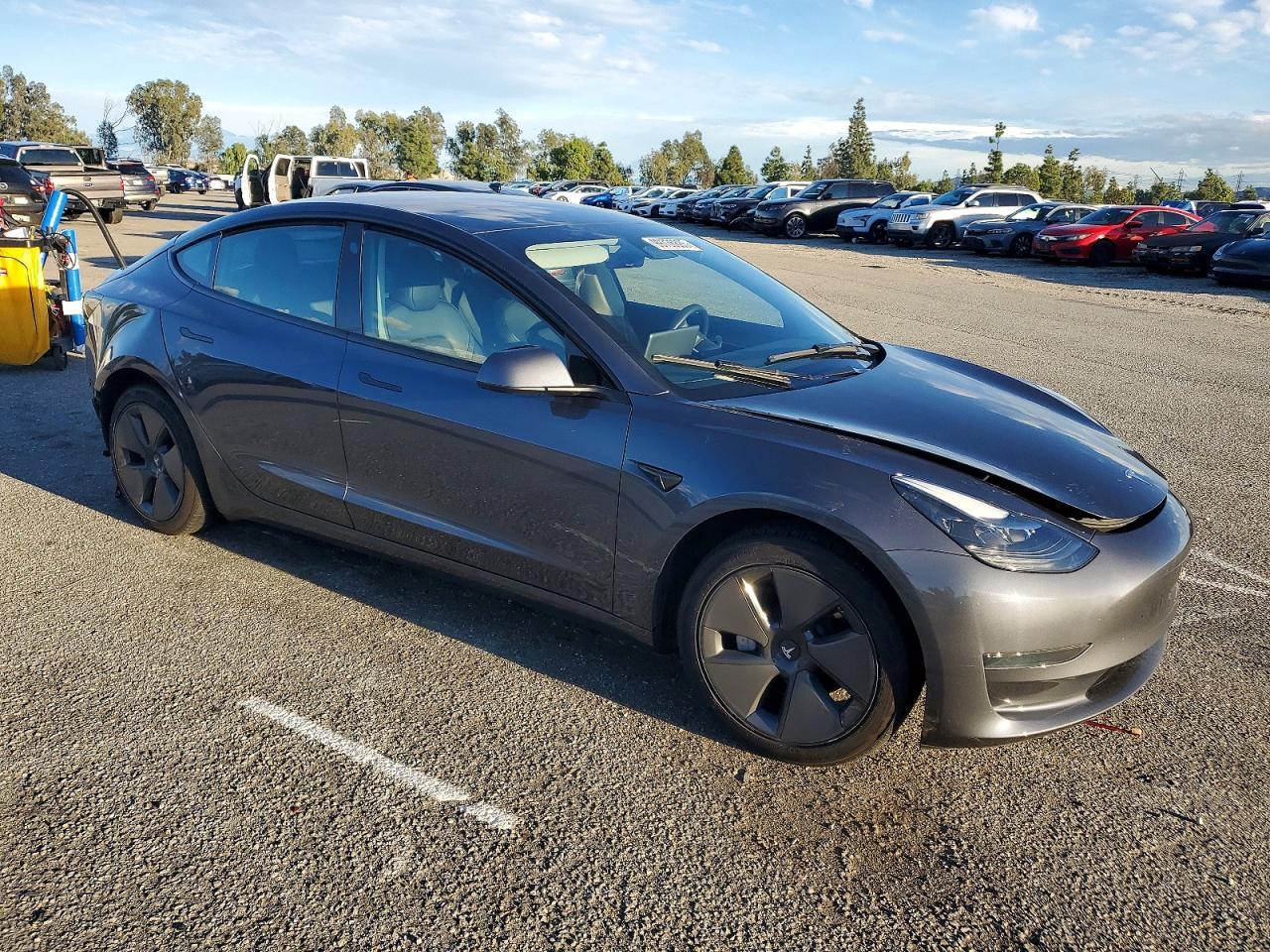 2023 Tesla Model 3 - Фото 4